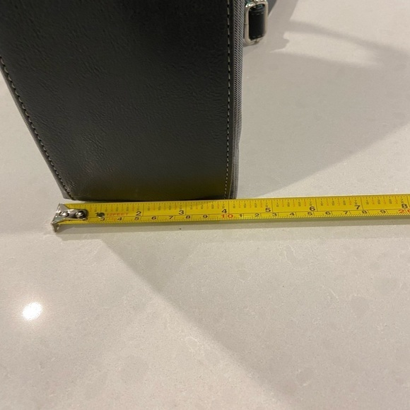 Roots Crossbody Bag - Picture 6 of 12